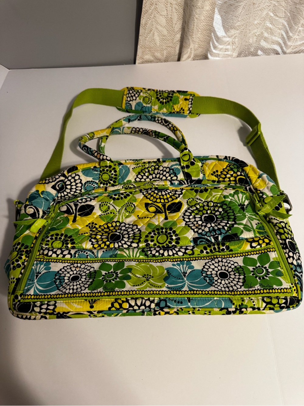 Vera Bradley Retired LIME’S UP Messenger/Lap Top Bag Green/Yellow/ White Padded